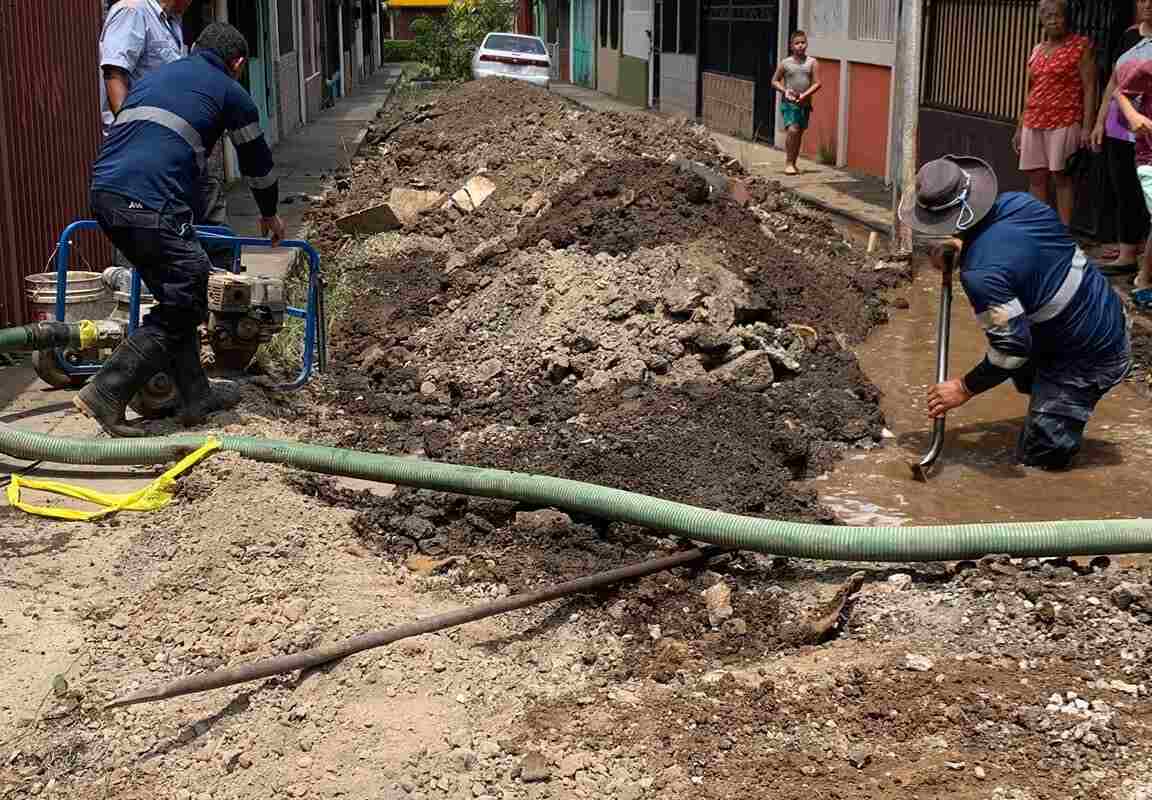 Costa Rica public water infrastructure operated by AyA, required for residential building permits